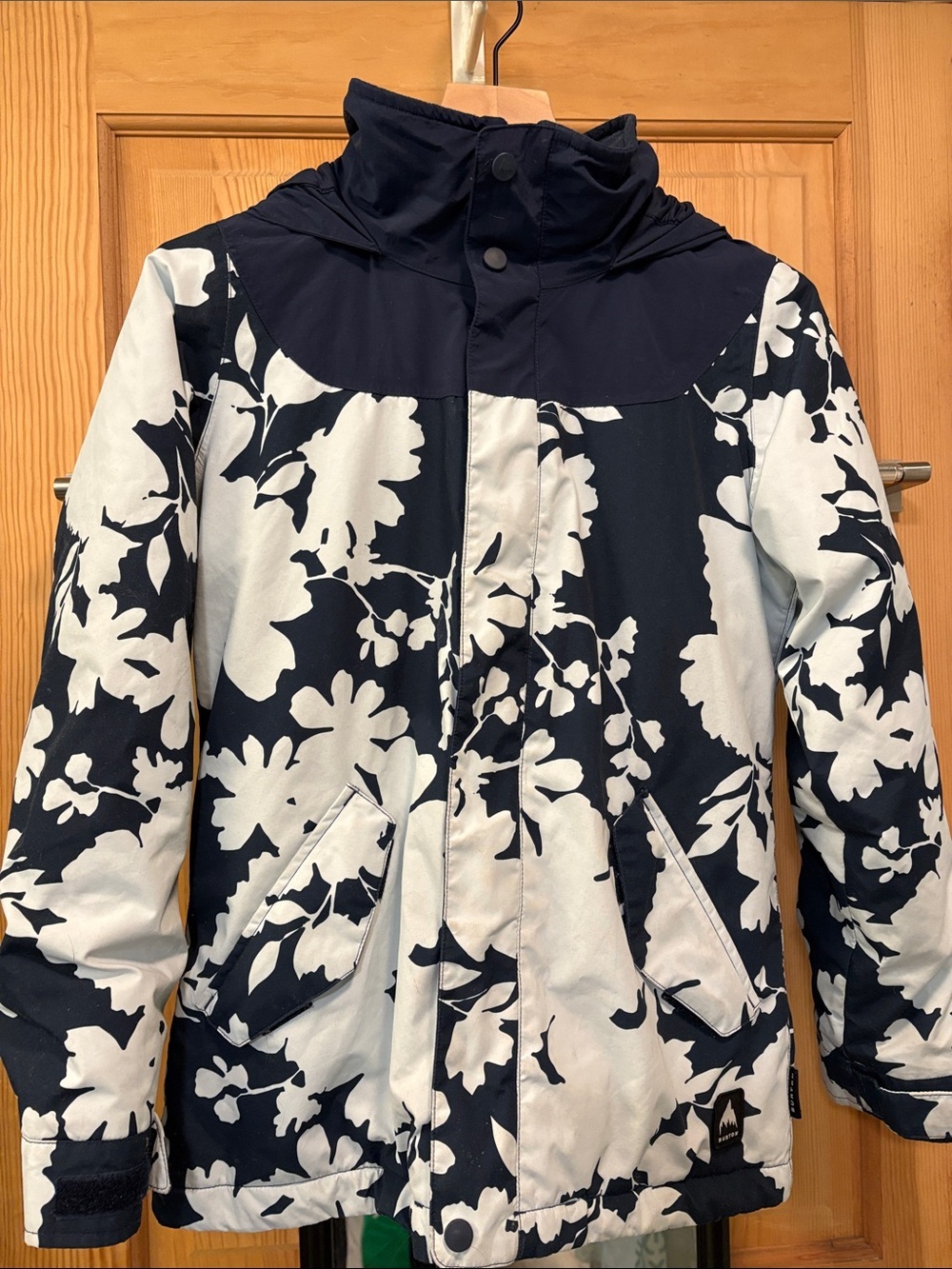 Winter Ski Jacket Blue and White Girls  Sz L